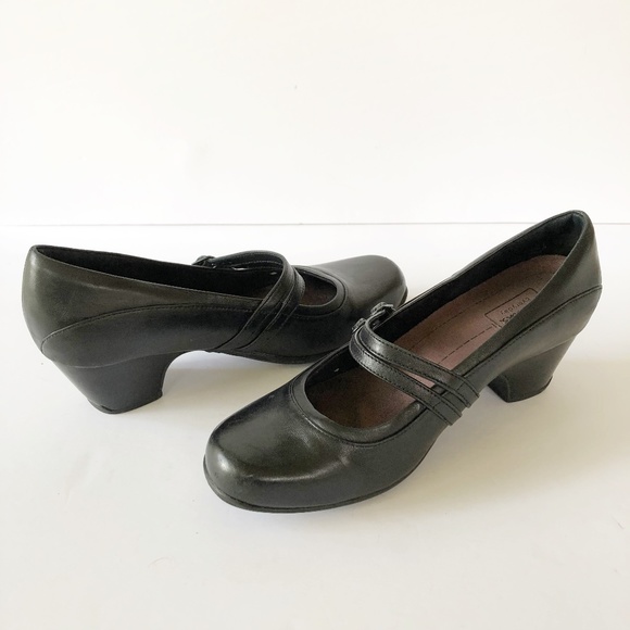 clarks active air mary jane shoes
